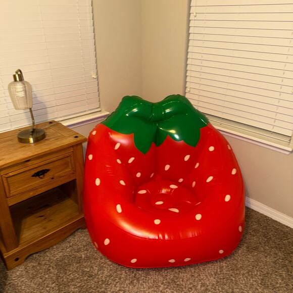 Kate Spade Strawberry Inflatable Chair - Picture 1 of 2